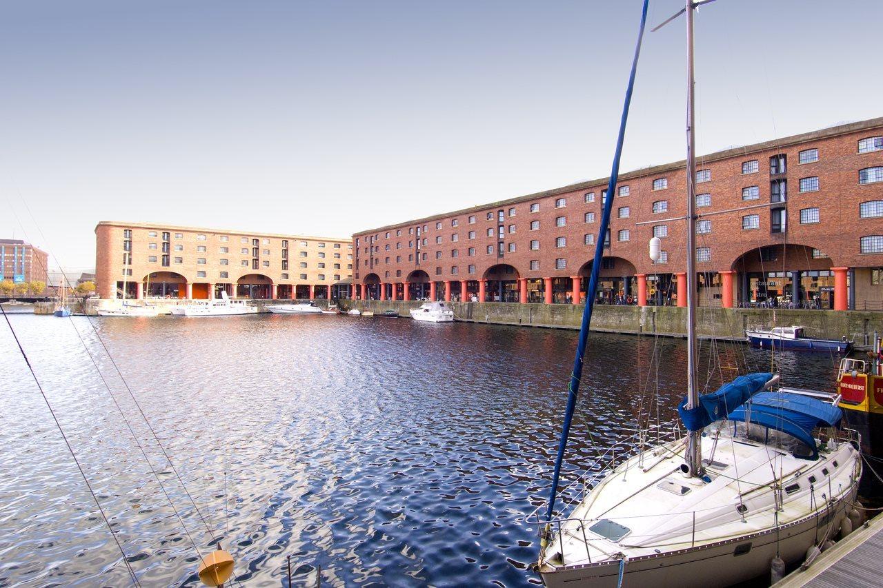 Premier Inn Liverpool Albert Dock Exterior foto