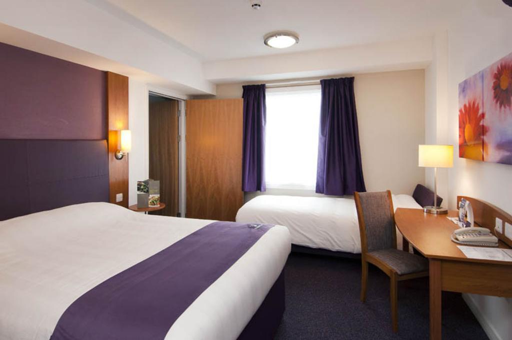 Premier Inn Liverpool Albert Dock Zimmer foto